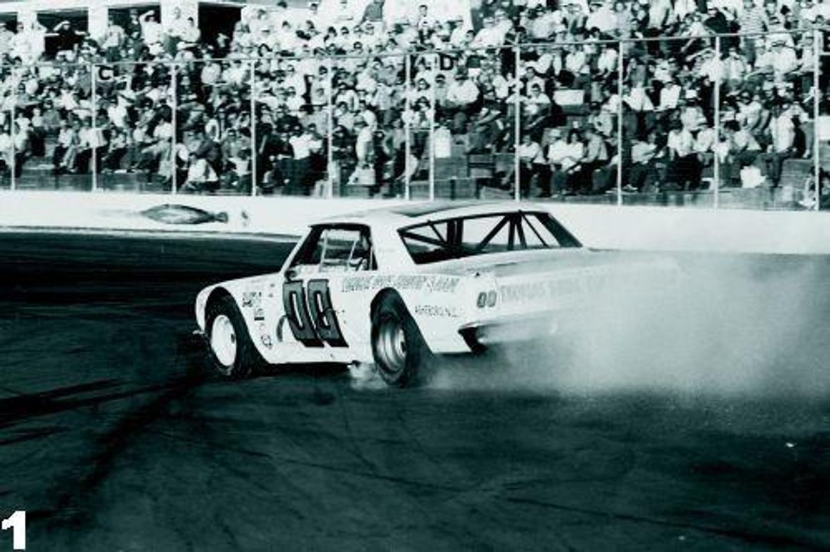 00 Harold Fountain not Sam Ard Mville 74 thomas brothes.jpg