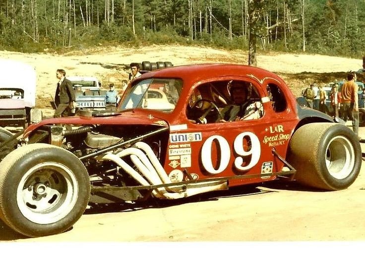 09 Red Modified Coup.jpg