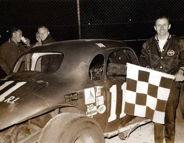 11 Coupe unknown chekr 42.jpg