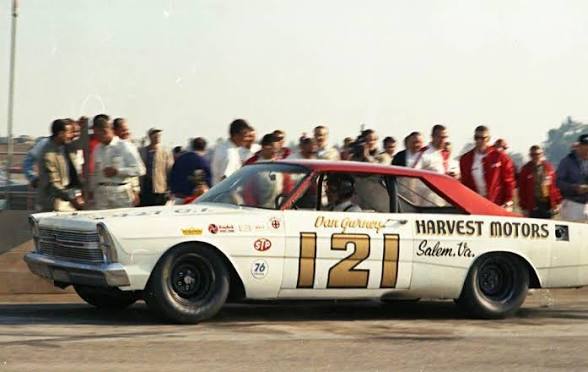 121 Dan Gurney Wood Bros 3.jpg