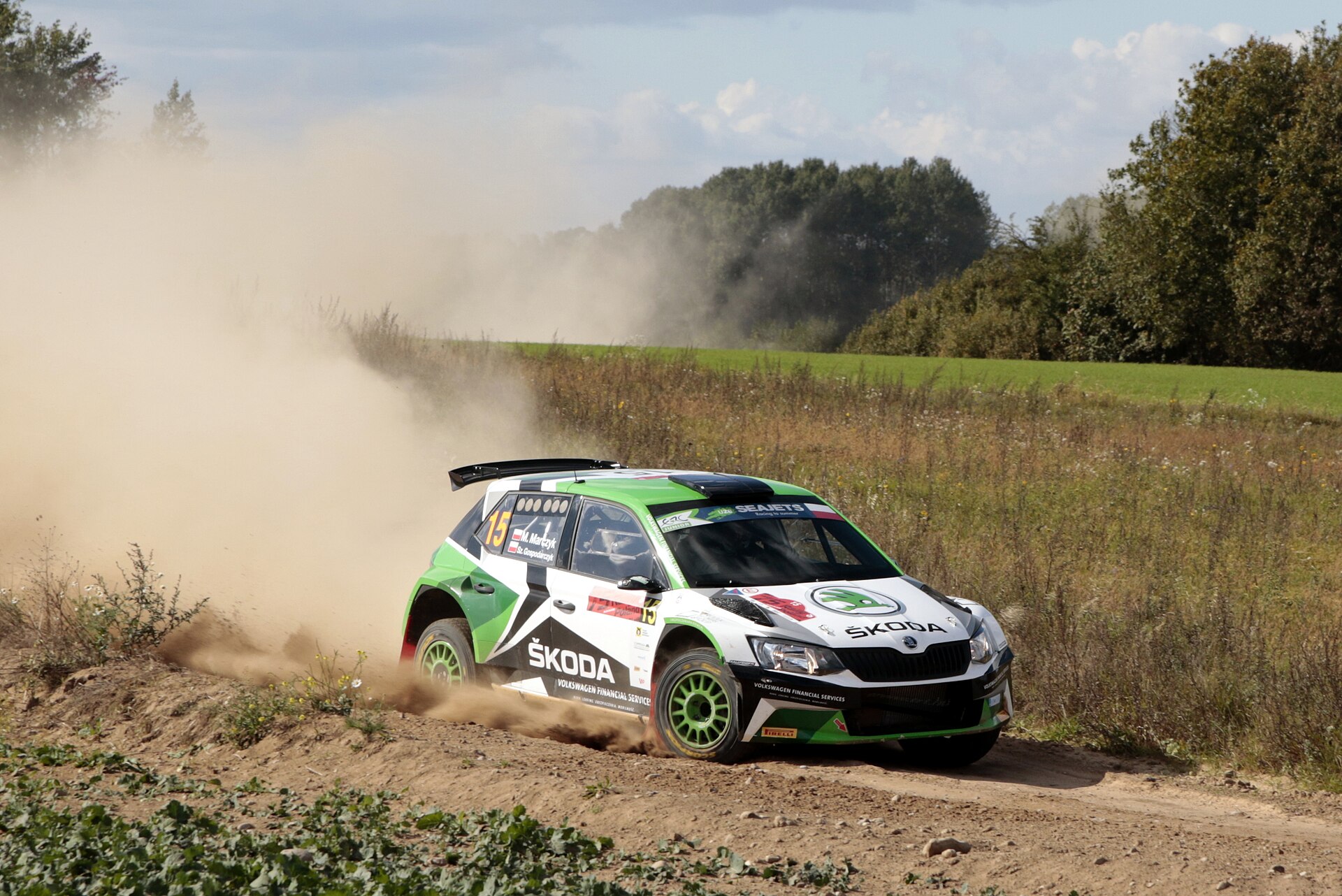 15-4 car.jpg