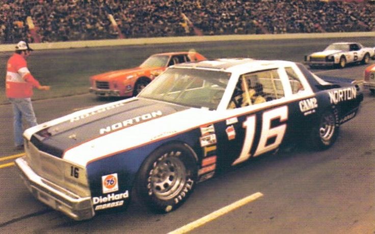 16 Rusty Wallace Penske Chevy 80s grid.jpg