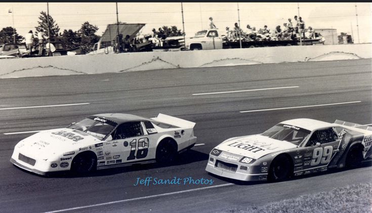 18 Dave Mader III Trickle 99.jpg