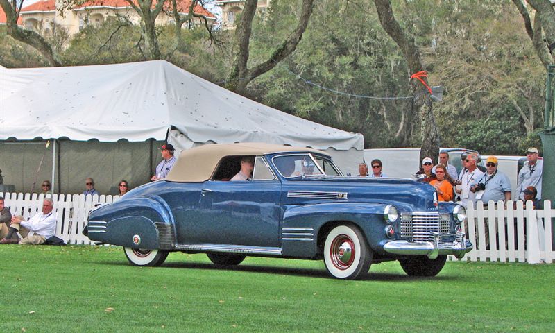 1941-cadillac-series-62.jpg