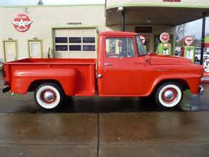 1957ih.jpg