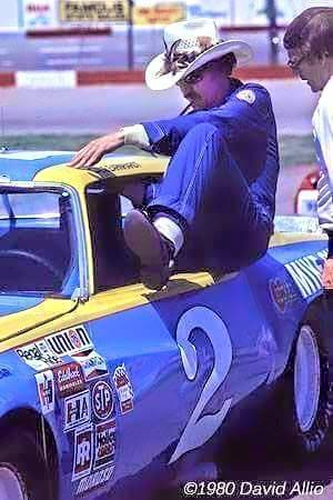 1980 Petty shakedown Earnhardt.jpg