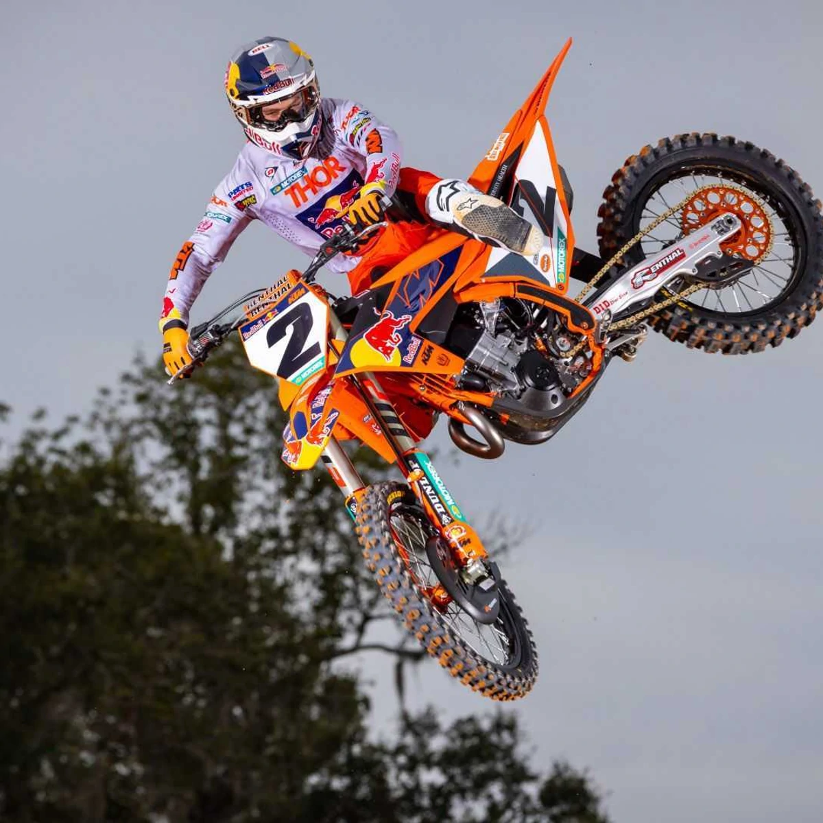 2 cooper-webb-ktm-450-sx-f.webp