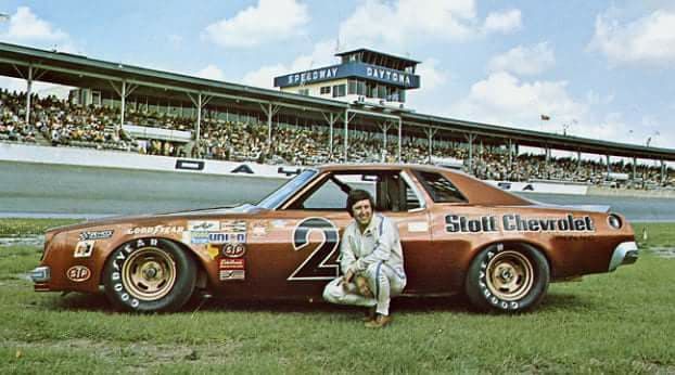 24 Cecil Gordan Daytona.jpg