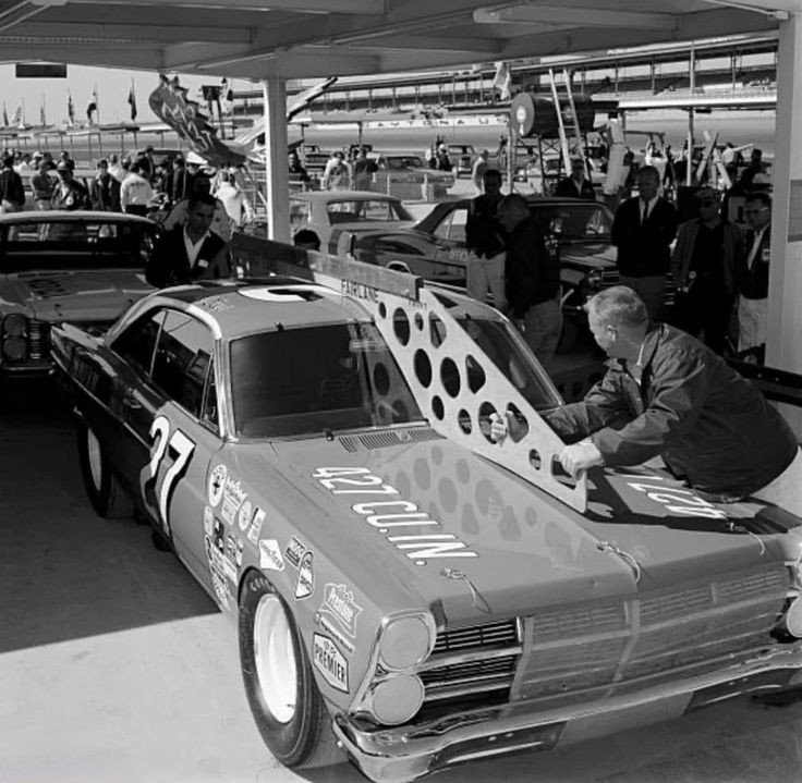 27 Donnie Allison Template.jpg