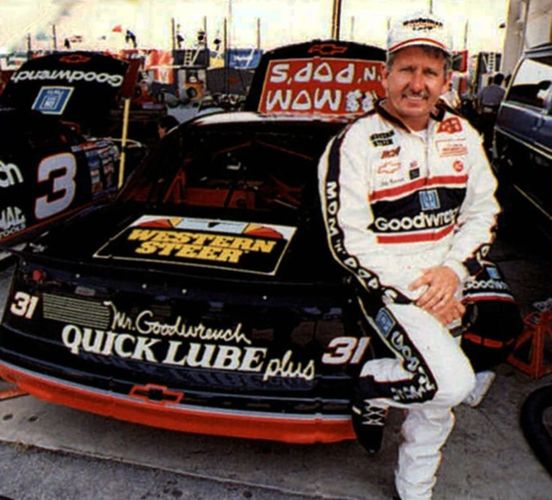 31-NeilBonnett.jpg