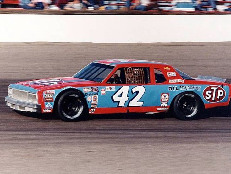 42 Kyle Petty caprice 9a58.jpg