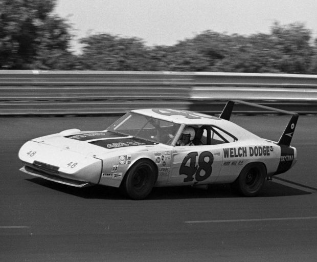 48 1969-Dodge-Charger-Daytona-NASCAR-Black-and-White-620x512.jpg