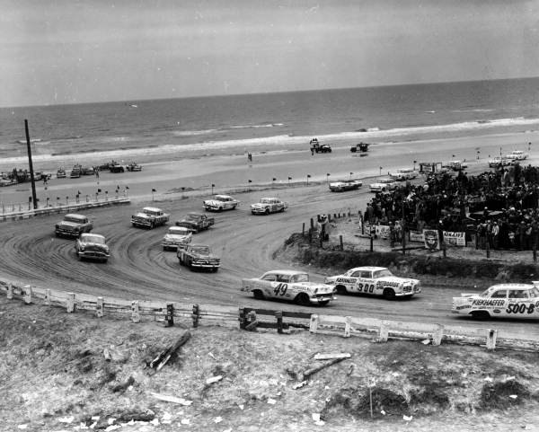 49 1956 - Speedy Thompson  500B,Charlie Scott 300'Bob Welborn 49.jpg