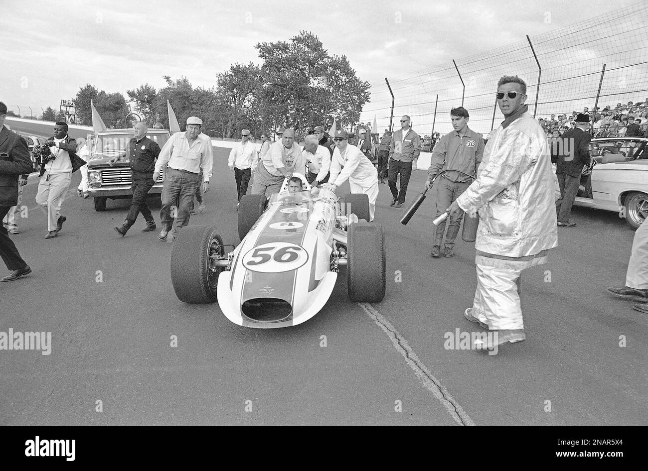 56 race-car-driver-jim-hurtubise-56-in-turbo-mallard-offy-at-miami-harbor-in-may-1968-ap.jpg