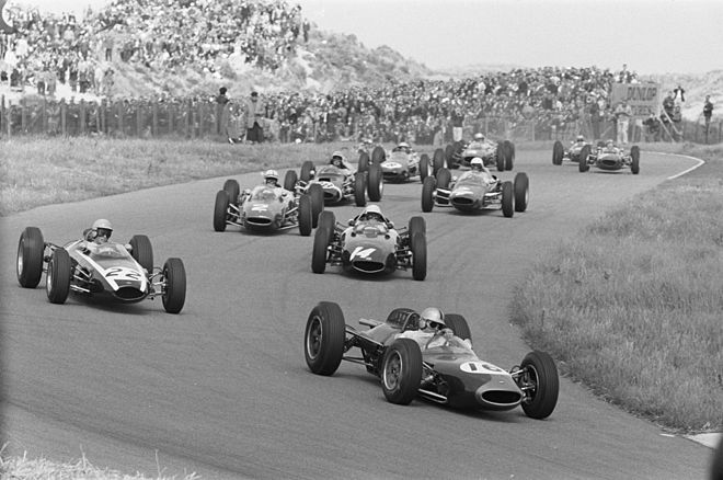 660px-Drivers_at_1963_Dutch_Grand_Prix.jpeg