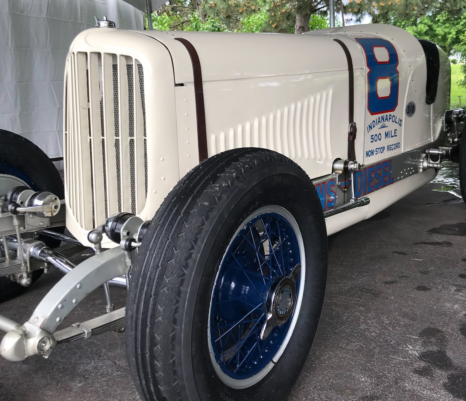 8 Cummins 1934 1.jpg