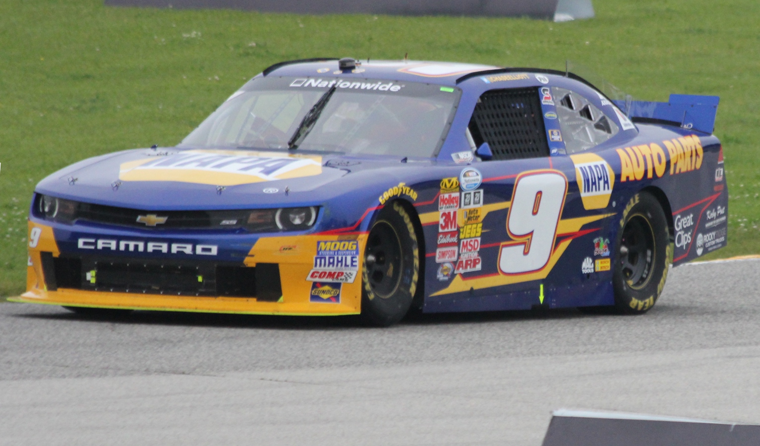 9 _Chase_Elliott_drivers_side_NASCAR_Nationwide_2014_Gardner_Denver_200_at_Road_America.jpg