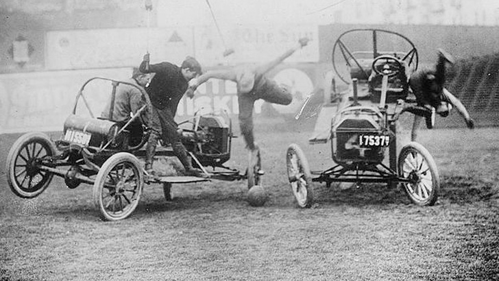 auto polo in 1910.jpg