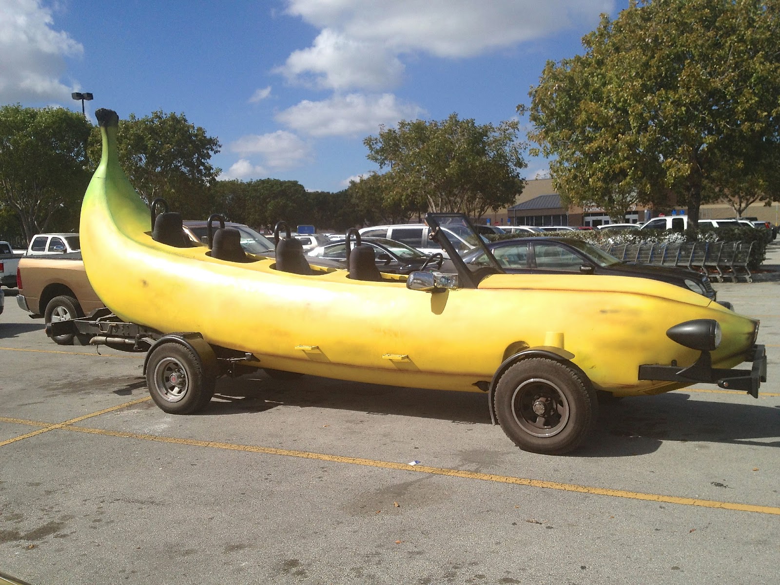 banana+car.jpeg