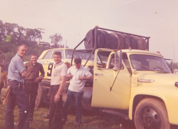 benny parsons to the left, he started out in Wayne Bennett.jpg