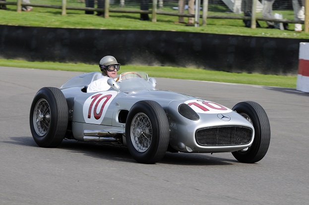 Goodwood_Revival_2011_09.jpg