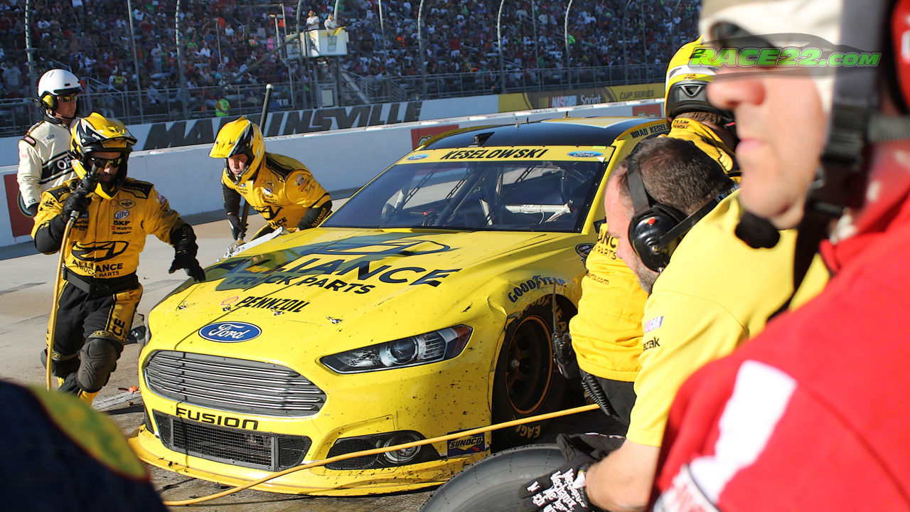 keselowski-pitstop.jpg