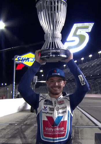 LArson-Trophy.png