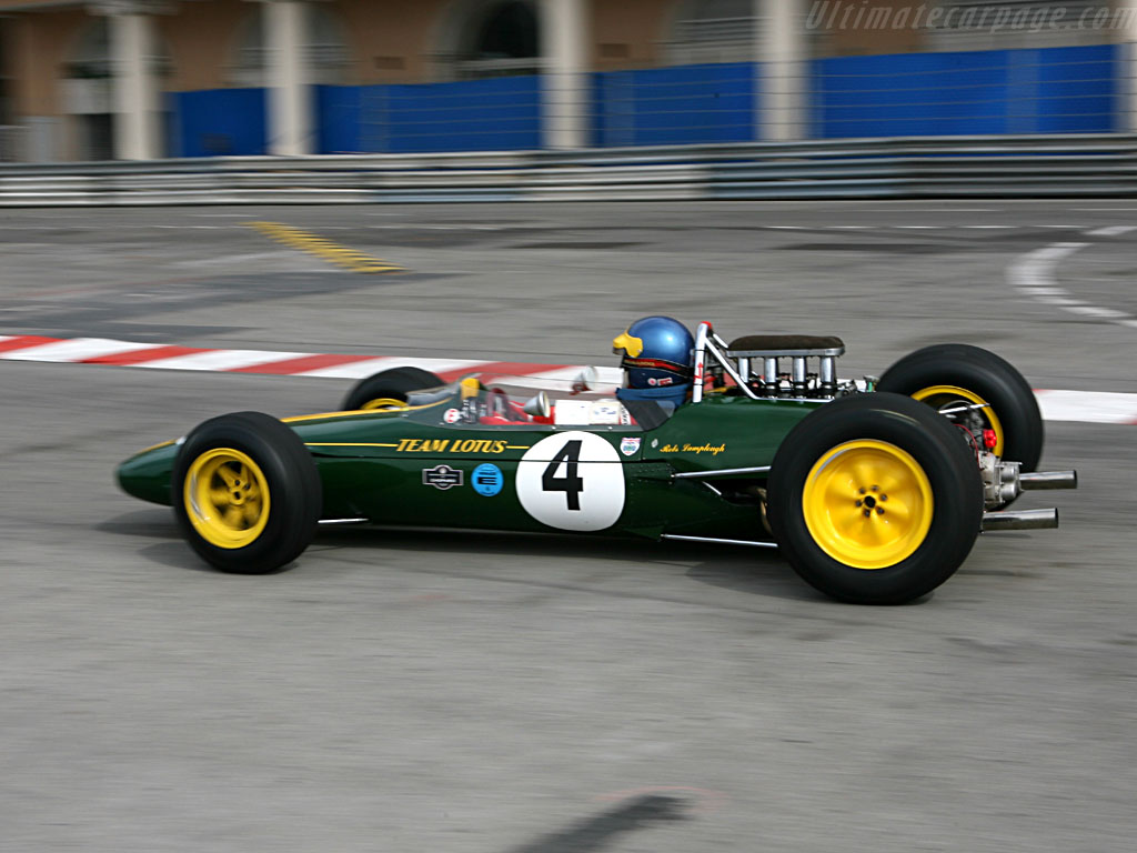 Lotus-33-Climax1.jpg