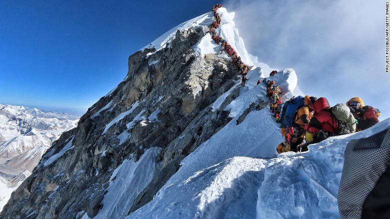 Mount Everest Traffic Jam 2019 1.jpg