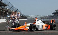 Dan+Wheldon+Susie+Wheldon+Indianapolis+500+278KE5dNuD3l.jpg