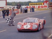 67lm01e Foyt.-Gurney Ford MkIV.JPG