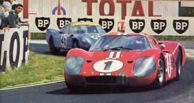 67lm01g Foyt.-Gurney Ford MkIV.JPG