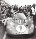 67lm01r Foyt.-Gurney Ford MkIV.jpg